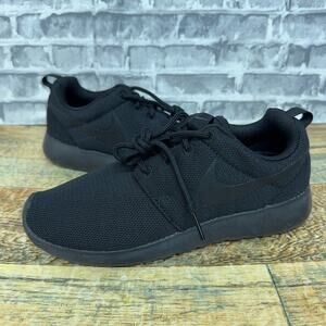 Nike Roshe One Triple Black Running Shoes 844994-001 Womens Size 11 New